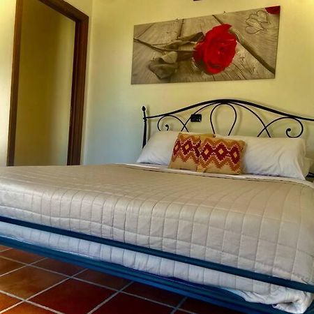 Camera Villa Sarda Aurora Elmas Екстер'єр фото